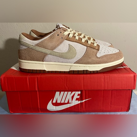 🔥SOLD OUT- LEAVE YOUR SIZE BELOW- Women’s Nike Curry Dunk Low Retro 🔥 - Picture 3 of 8